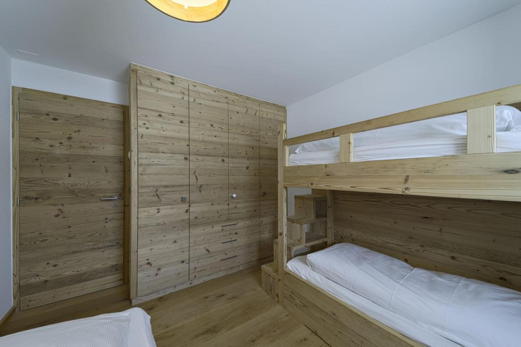 Ferienwohnung Chesa Muntanella - Samedan Exterior foto