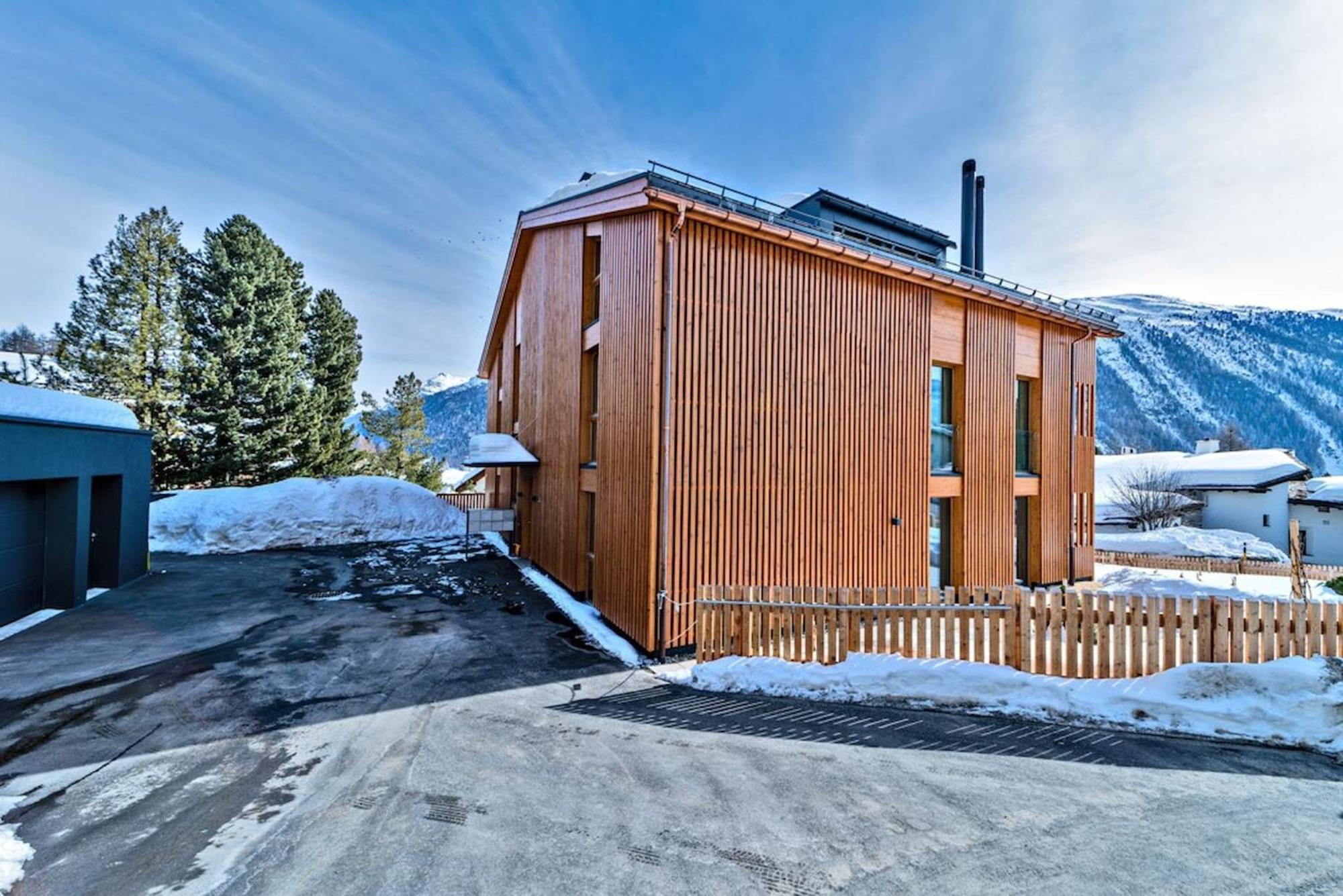 Ferienwohnung Chesa Muntanella - Samedan Exterior foto